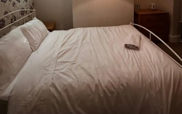 Curzon Street Retreat - 4 Beds