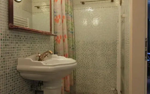 Cool 1 Bedroom Prokopska Apartment in Mala Strana