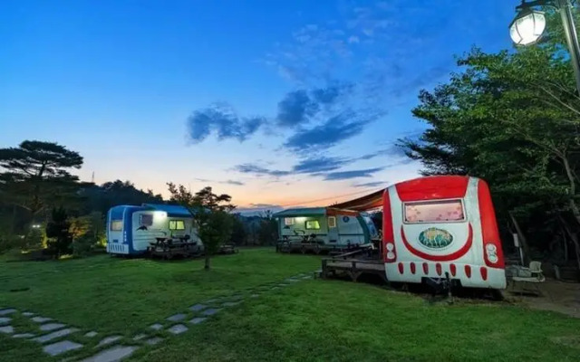 Gangneung Sea Cloud Caravan Pension