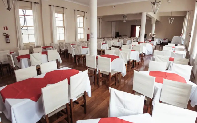 Hotel D'Oeste