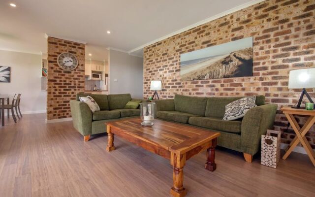 Bay Parklands, Unit 19/2 Gowrie Avenue