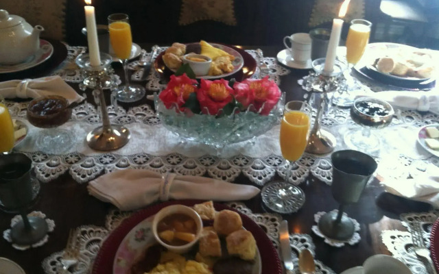 Corners Mansion Inn - A Bed & Breakfast
