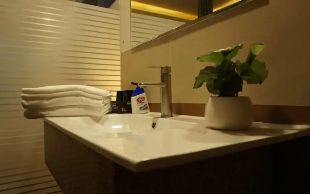 Cozi 9 Hotel