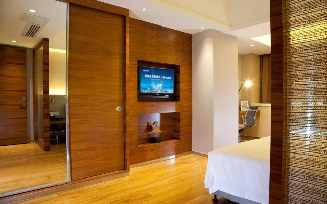 Xiamen Yuzhou Camelon Hotel