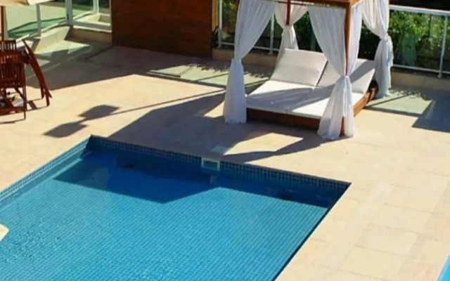 Maravilhoso apartamento novo em condomínio clube.