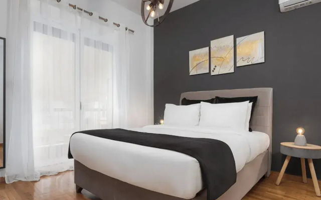 Acropolis Atmospheric Apartment