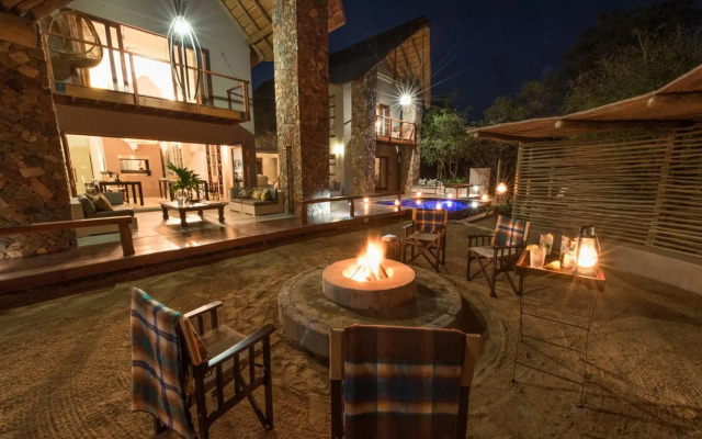eKhaya Bush Villa