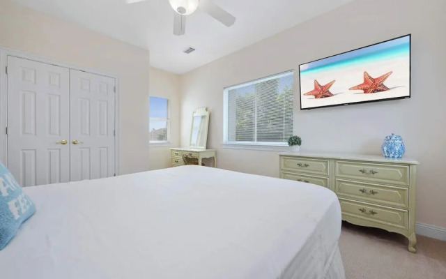 Private Beach & Community Pool