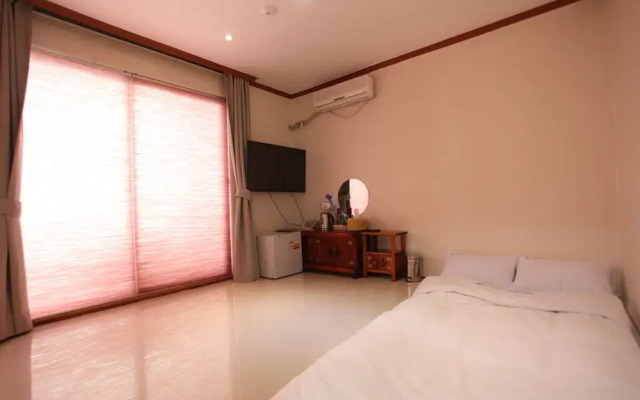 Uljin Whale Dream Hotel