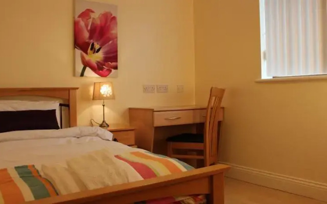 Donegan Court Aparthotel