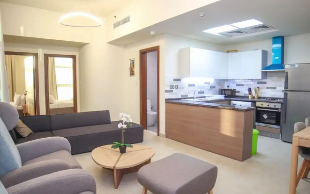 2 Bedroom Apartment- Azizi Plaza