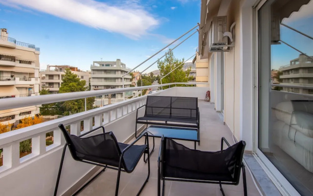 Phaedrus Living: Glyfada Seaview Luxury Penthouse