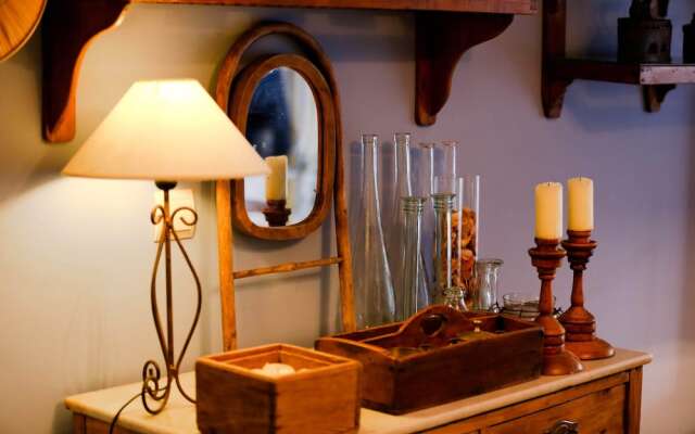 Suitur beachfront duplex with pool and sea views