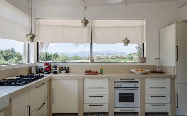 Lavish Villa With Private Pool