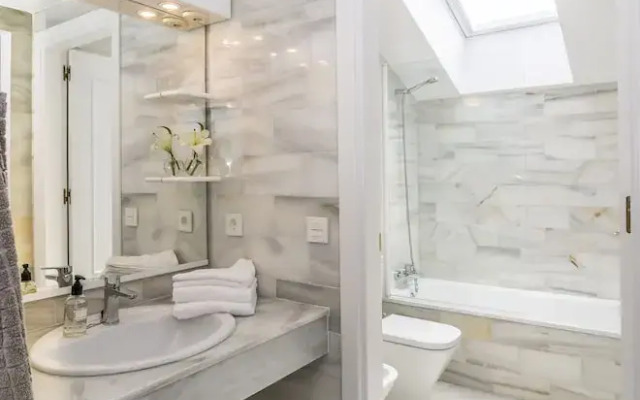 ELD1 Stunning 2 bedroom penthouse Roomservice