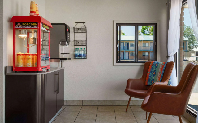 Travelodge by Wyndham Wall