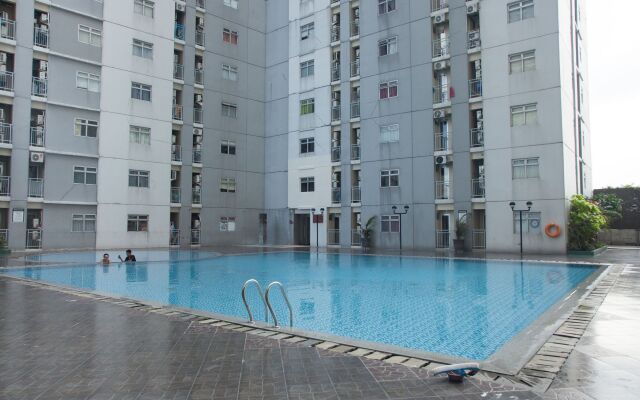 RedDoorz Apartment @ Manyar Street