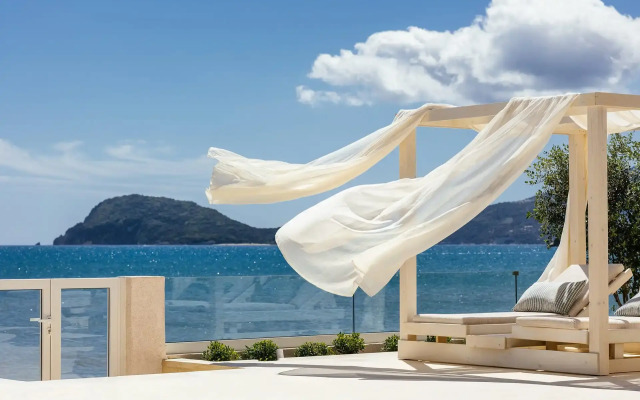 Salty Angel Sea Front Villa