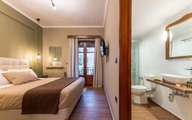 Ef Zin Studios & Suites