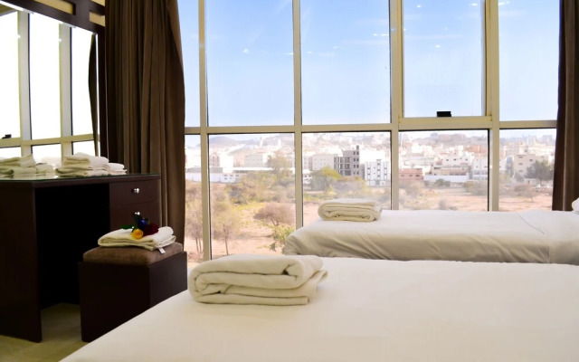 منتصف البيعة