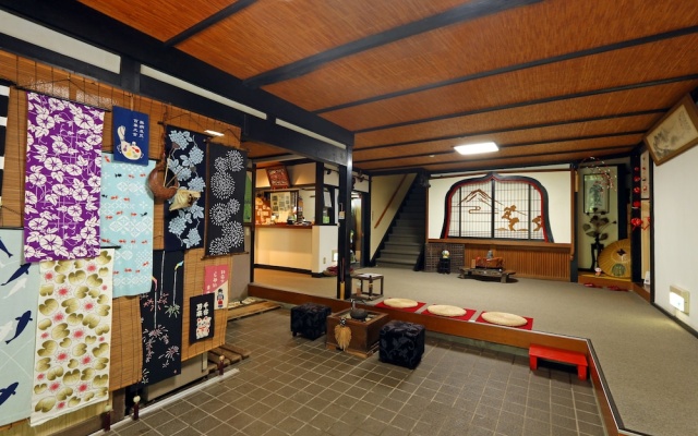 Shukubo Kansho-in Temple Sanrakuso – Lobby – Daisen