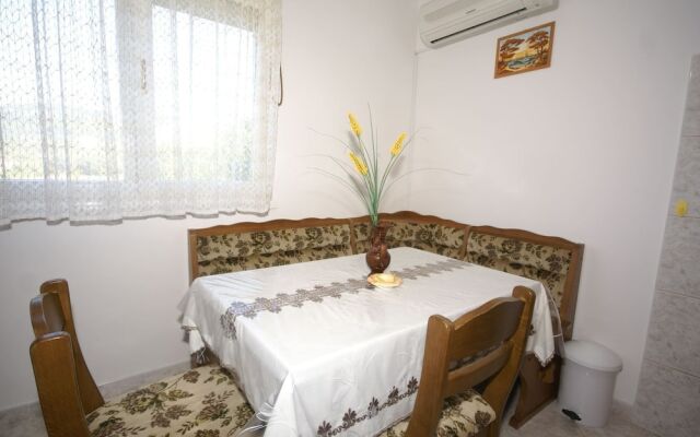 Coastal Comfort in Vinisce