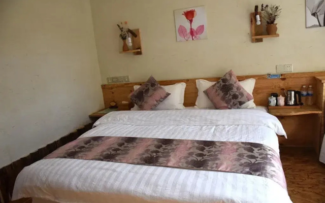 Xisha Cloud Mountain Holiday Hotel