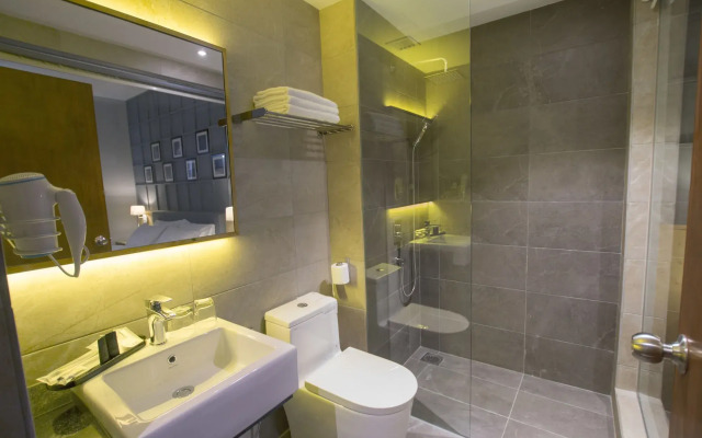 Redpine Boutique Hotel