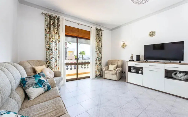New Sunset Haven in Gale-2br With Big Terrace