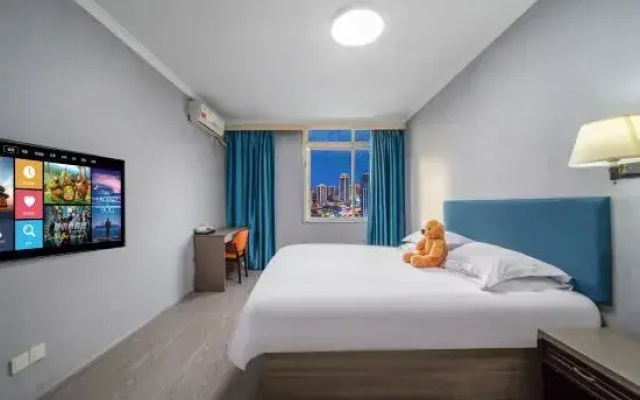 Yunshang Manju Hotel(云上曼居酒店(宁波奉化银泰城店))
