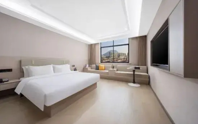 INTO Film Road Shuyue Hotel (Hengdian Film & Television City Branch)