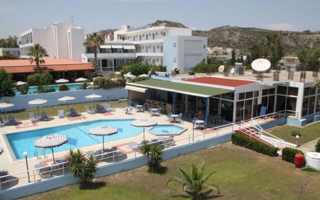 Lagonas Beach Hotel