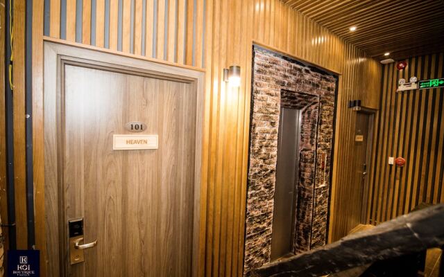 Koi Boutique Riverside