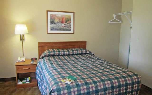 HomeTowne Studios Tacoma - Puyallup