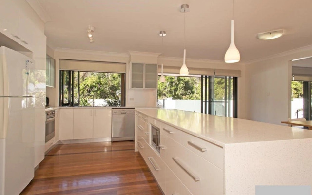 Hibiscus House - Sawtell, NSW