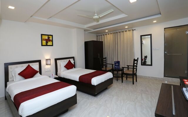 OYO 11375 Hotel G20 Inn