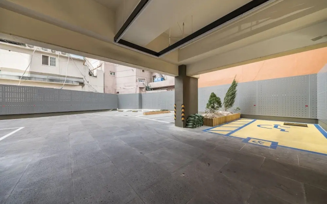 Theone Hotel