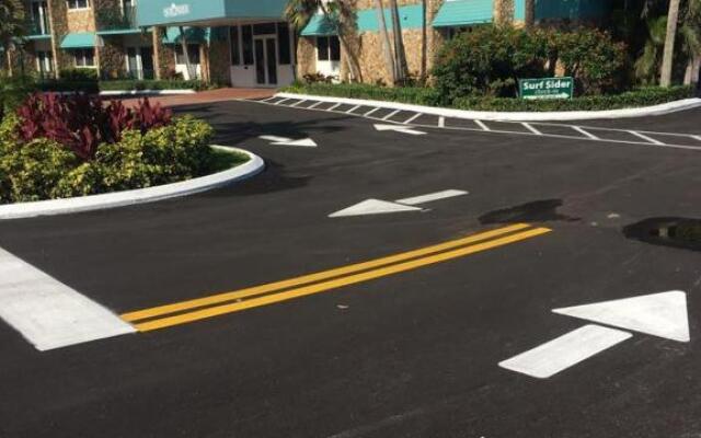 Surf Rider Resort