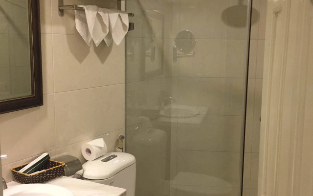 Hanoi La Selva Hotel