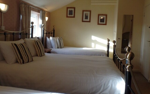The Dodington Lodge