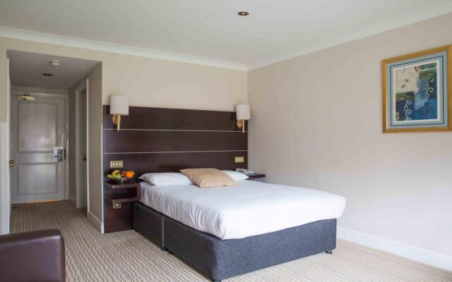Surya Hogs Back Hotel and Spa