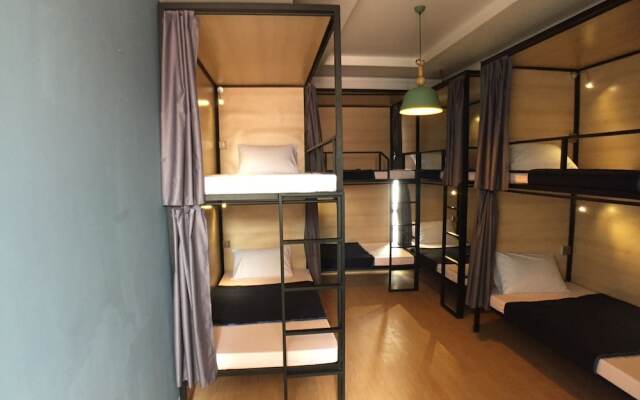 Cozycloud Backpackers Hostel