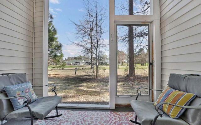 River Oaks 57C