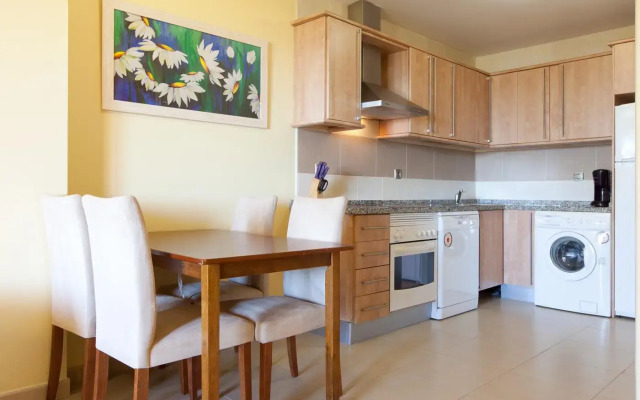 Apartamentos Playamarina