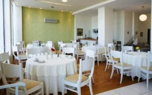 Hotel Timoleon