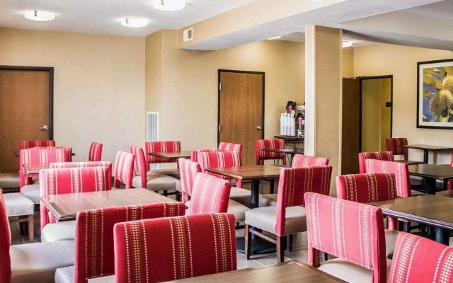 Comfort Inn River's Edge