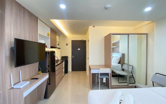 Cozy Designed Studio Apartment At Grand Asia Afrika
