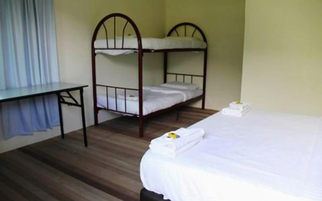Kinabalu Poring Vacation Lodge - Hostel