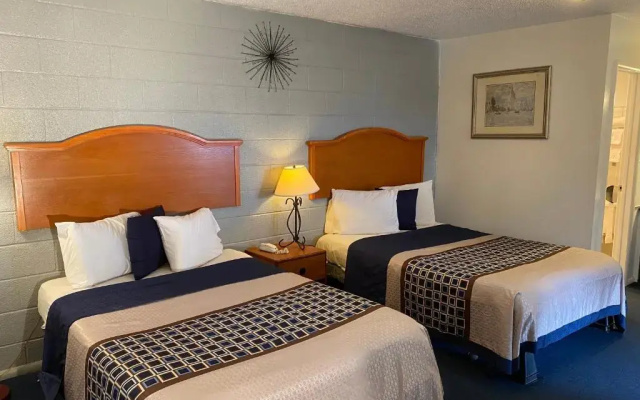 Knights Inn Fairview