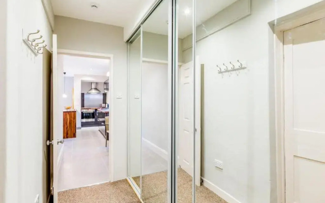 Luxury Apartments - 22 Garden Flat